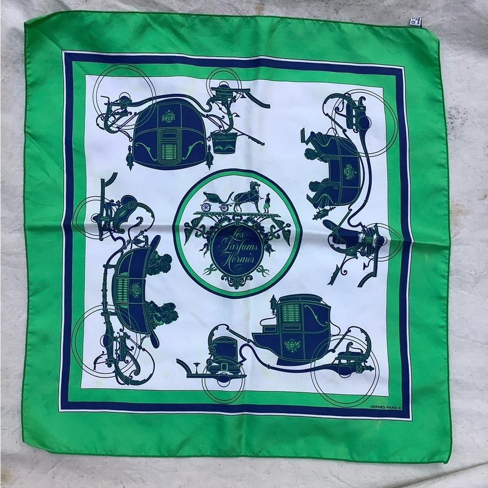 Hermes Petit Carre 45 Ex Libris Gavroche Silk Green Scarf - Picture 9 of 9